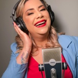 Voice artist - Fernanda L.